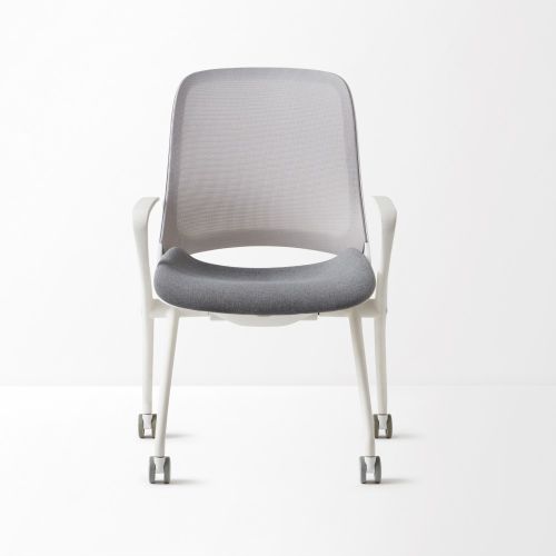 Ергономичен посетителски стол DAWON T5, мрежа и дамаска, бяла база, 4 крака с колелца, сив — Joya.bg 1