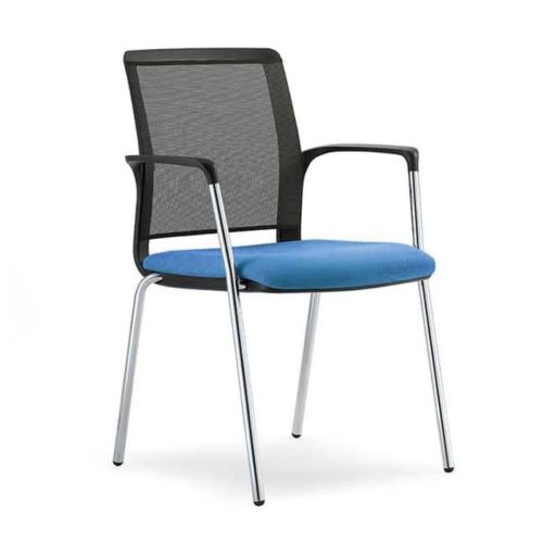 Ергономичен посетителски стол Seight 4L, дамаска и мрежа, база хром, фискирани подлакътници, син — Joya.bg 1