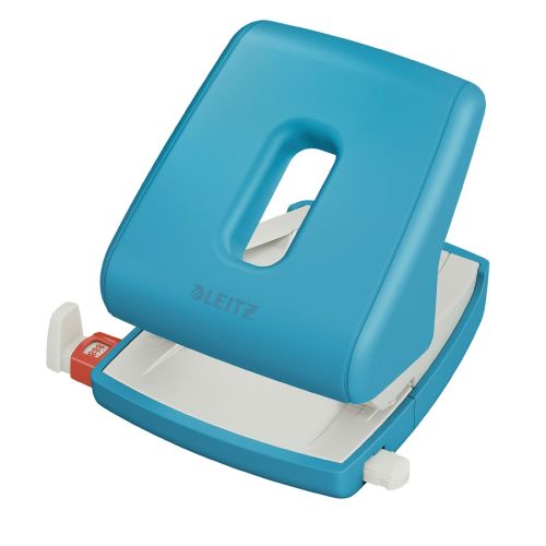 Перфоратор LEITZ Cosy, за 30 л.(80 г), с ограничител, 137x109x131 мм,  пластмаса + метал, светлосин — Joya.bg 1