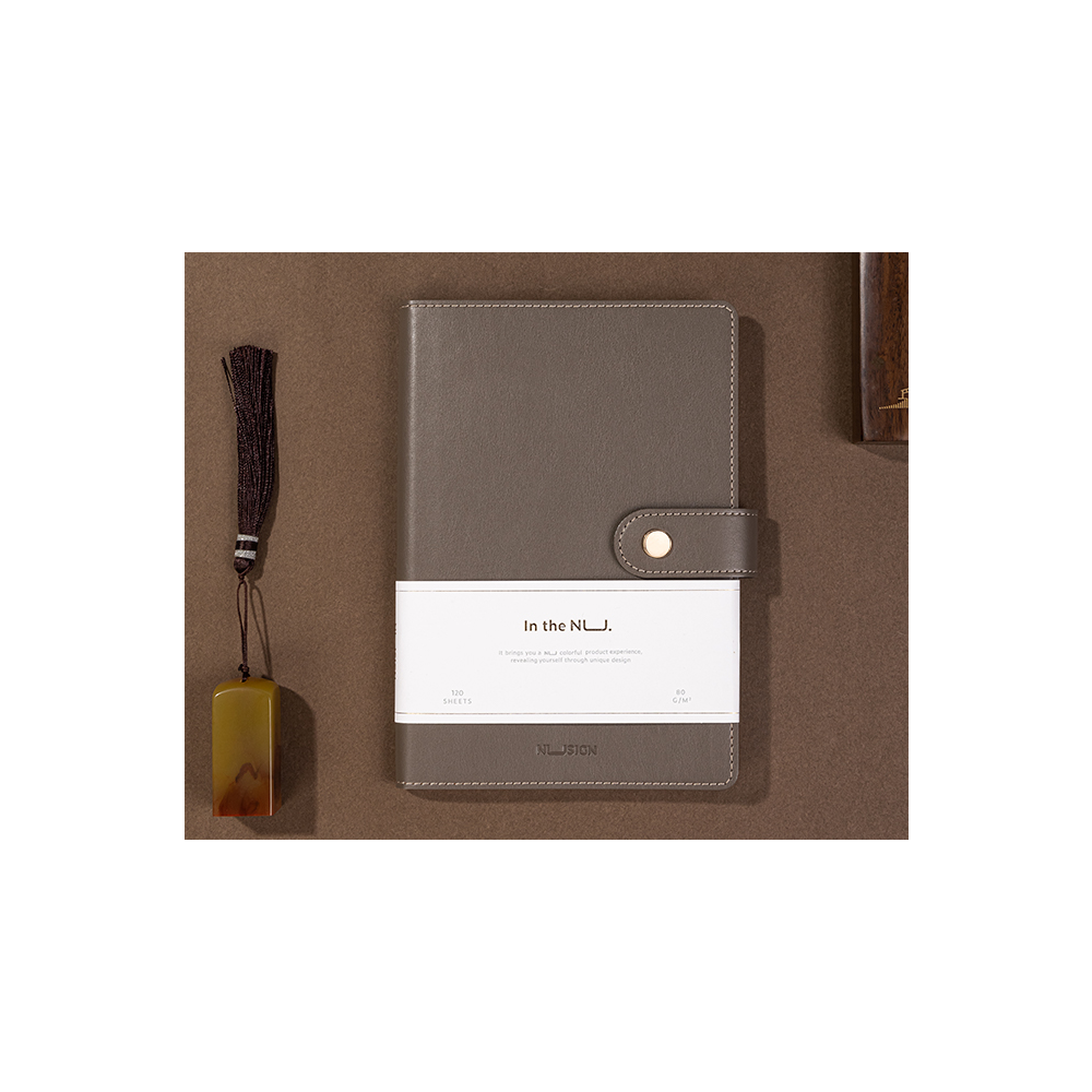 Бележник с копче NuSign NS299, А5, 120 л., линиран шамоа офсет 80 г, корица ECO кожа, кафяв