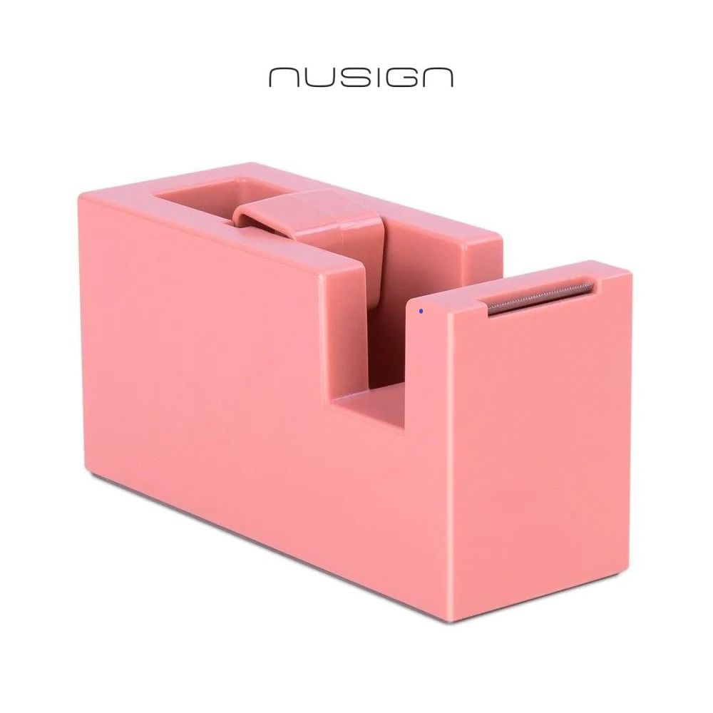 Настолен тиксодържач Nusign Classic ENS121, 114x45x59 мм, за ленти до 19 мм х 33 м, розов Настолен тиксодържач Nusign Classic ENS121, 114x45x59 мм, за ленти до 19 мм х 33 м, розов